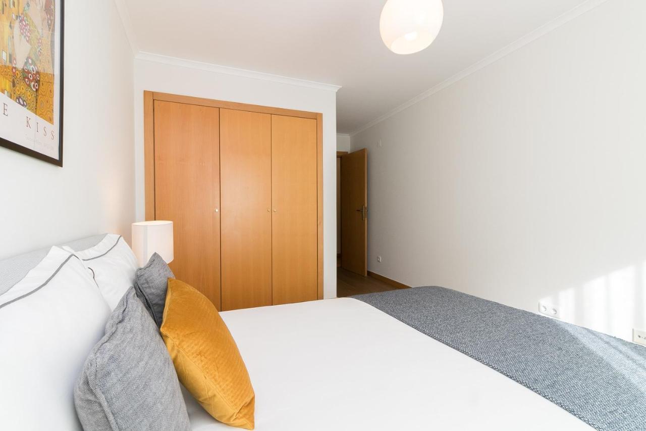 Premium Flat In Upscale Area, Balcony, Parking Lejlighed *