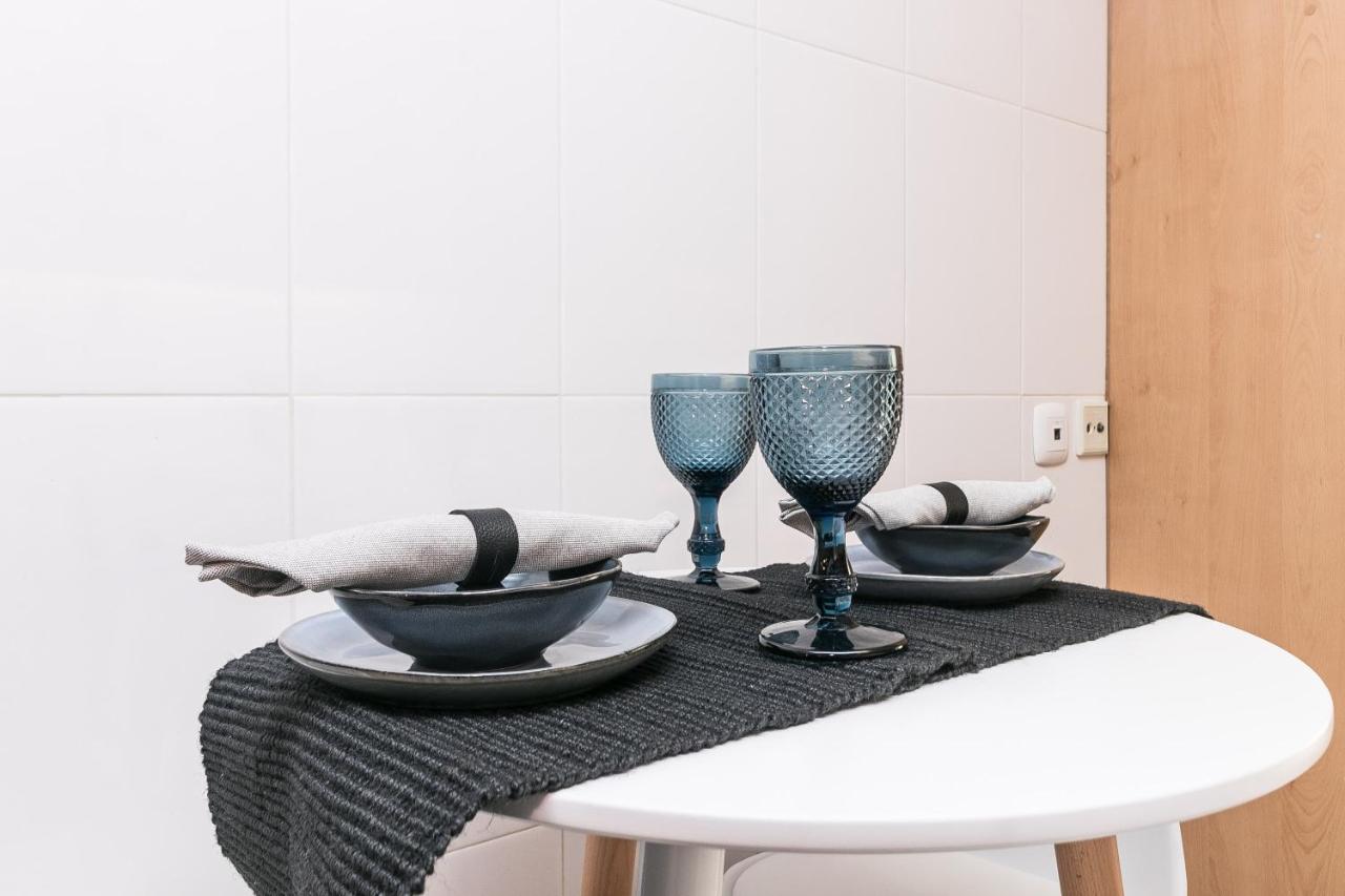 Premium Flat In Upscale Area, Balcony, Parking Lejlighed