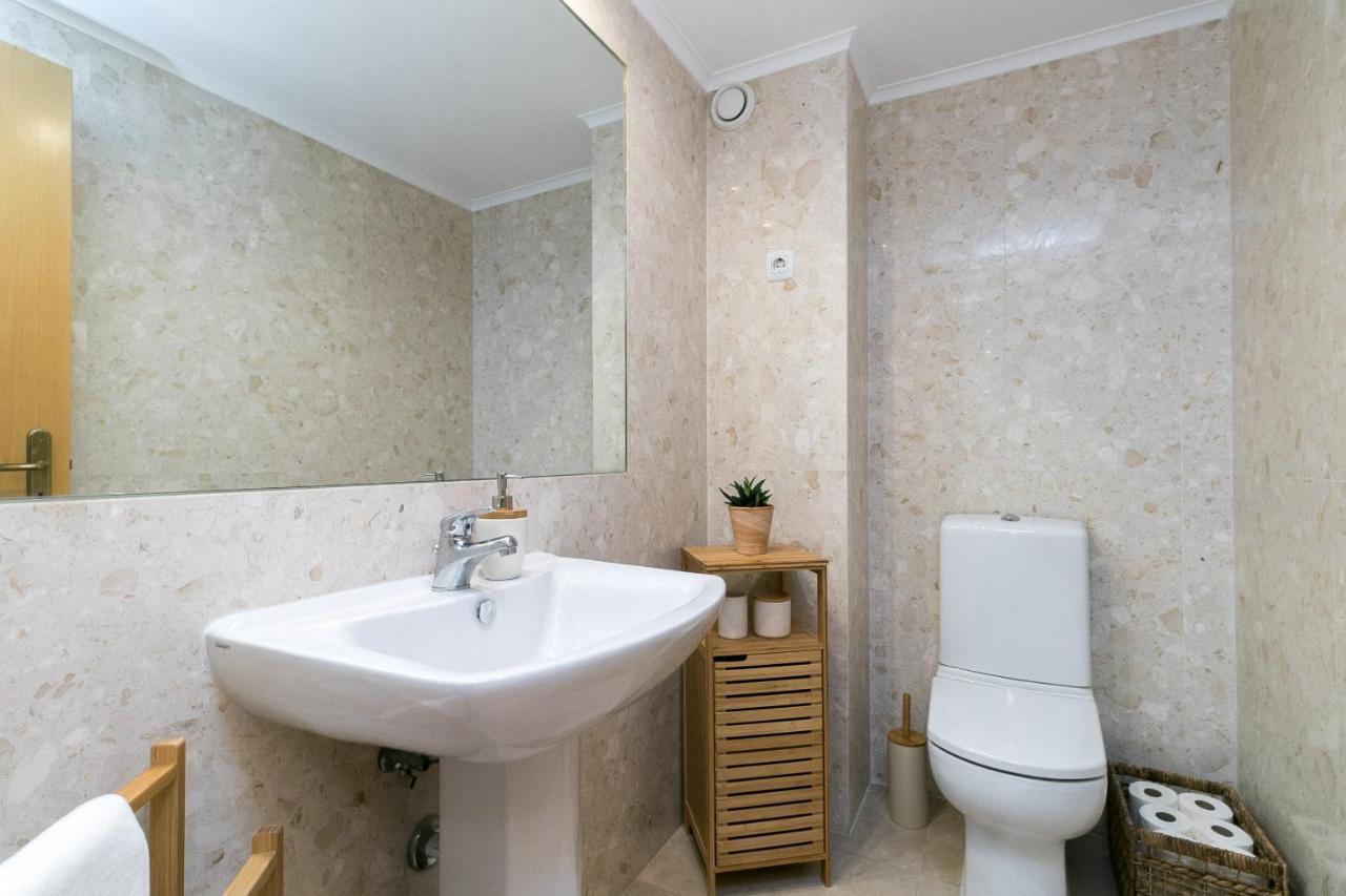 Lejlighed Premium Flat In Upscale Area, Balcony, Parking *